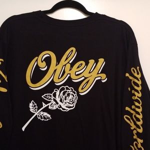 Woman  long sleeve shirt